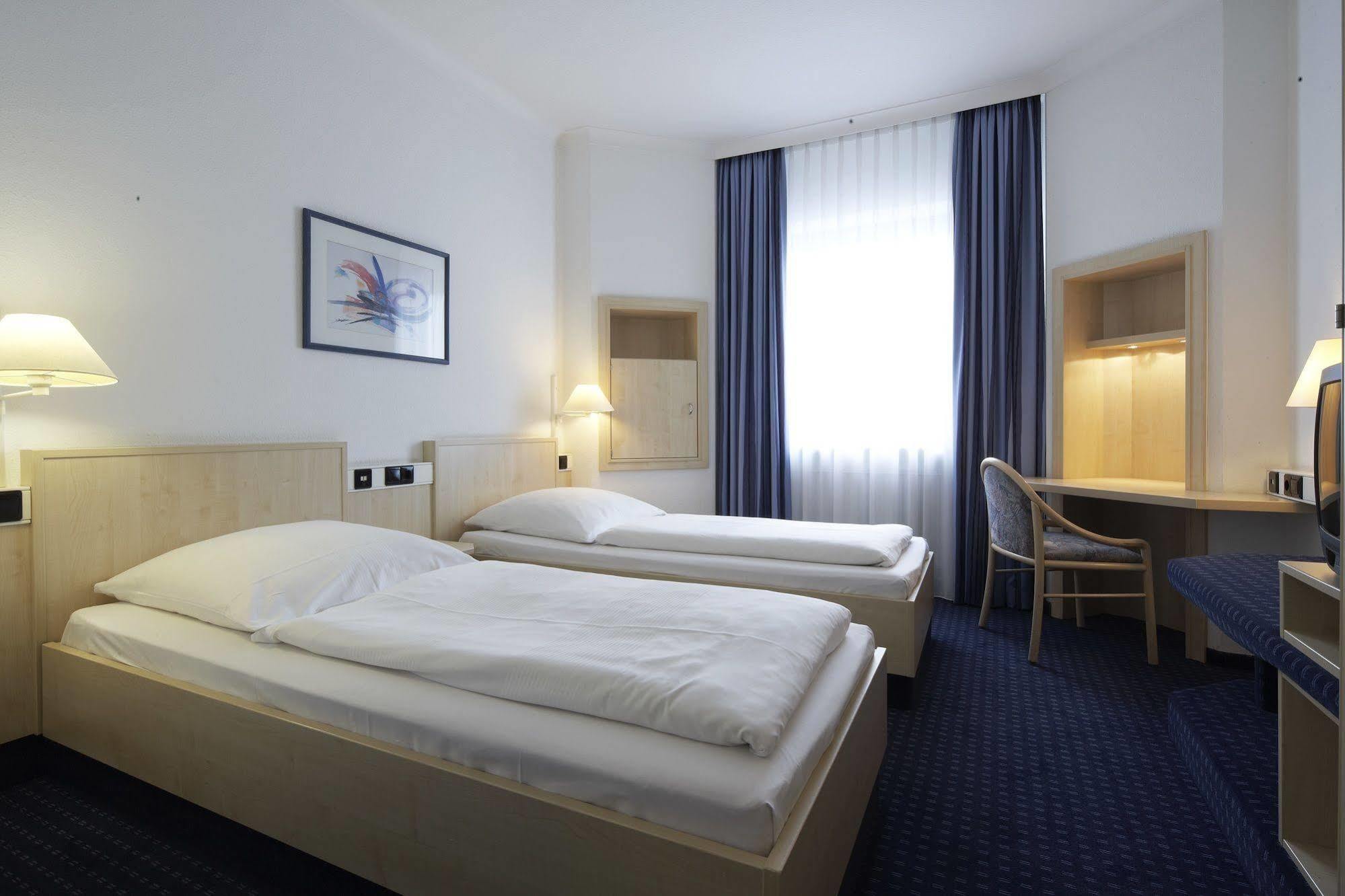 Intercityhotel Erfurt Exterior foto